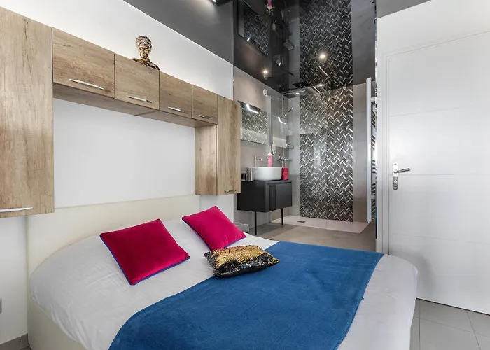 Village Naturiste - Le Bocca Port Nature Coursive Luxe